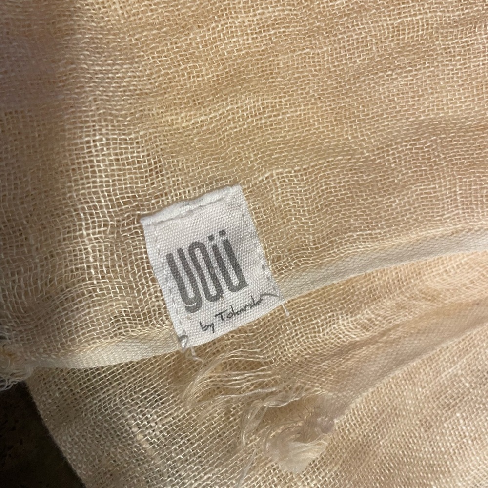 Yogi by Tohum pale yellow scarf